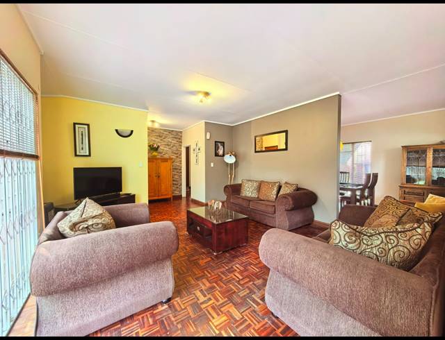 4 BEDROOM HOUSE FOR SALE IN SASOLBURG EXT 11